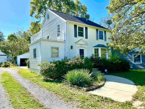 711 W Elm Street, Carbondale, IL 62901