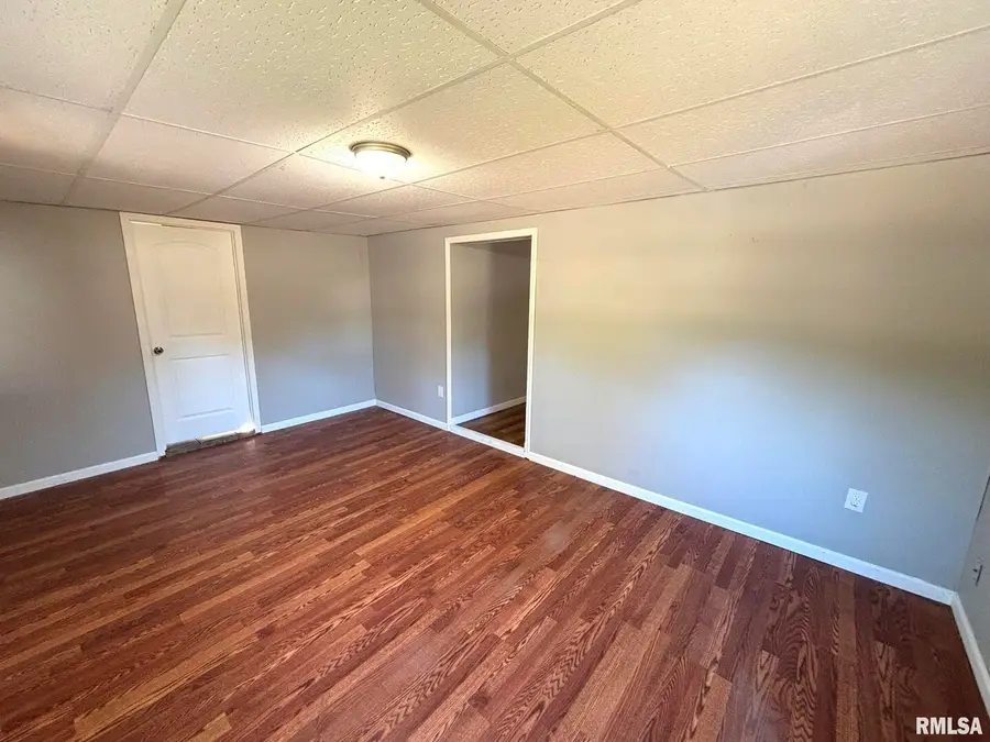 315 S Lackey Street, Salem, IL 62881 - Image #3