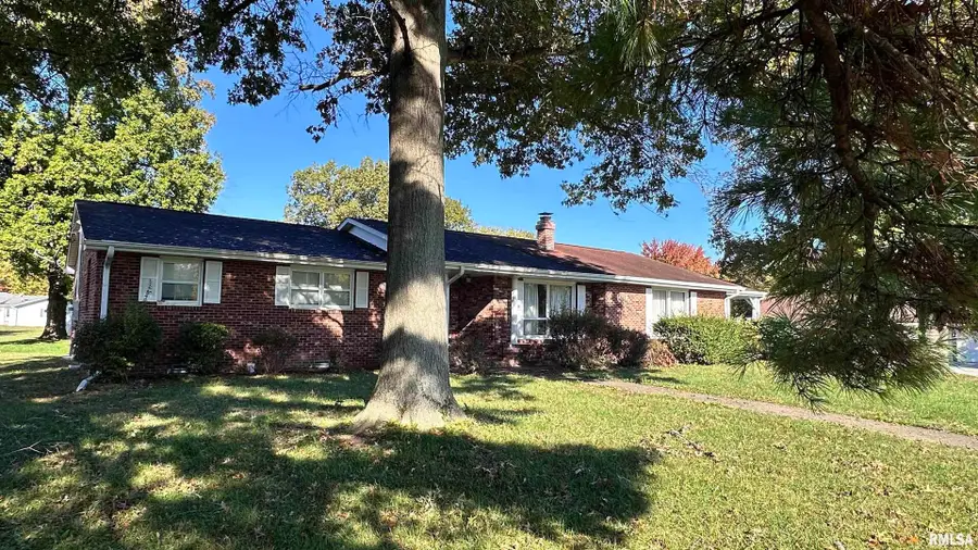 1019 Election Drive, Benton, IL 62896 - Image #2