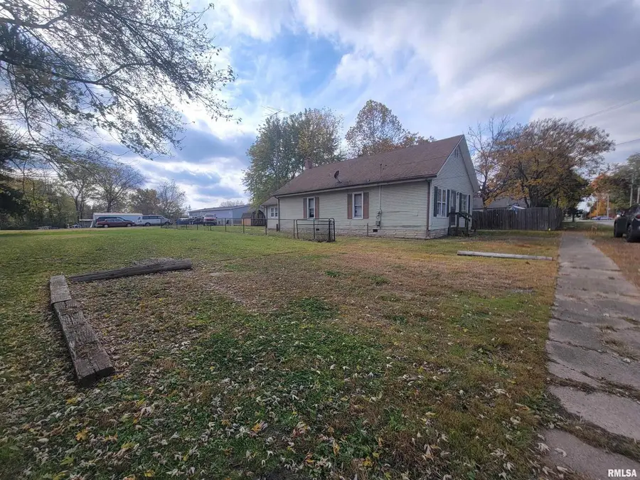 306 Vogel Street, Dowell, IL 62927 - Image #2