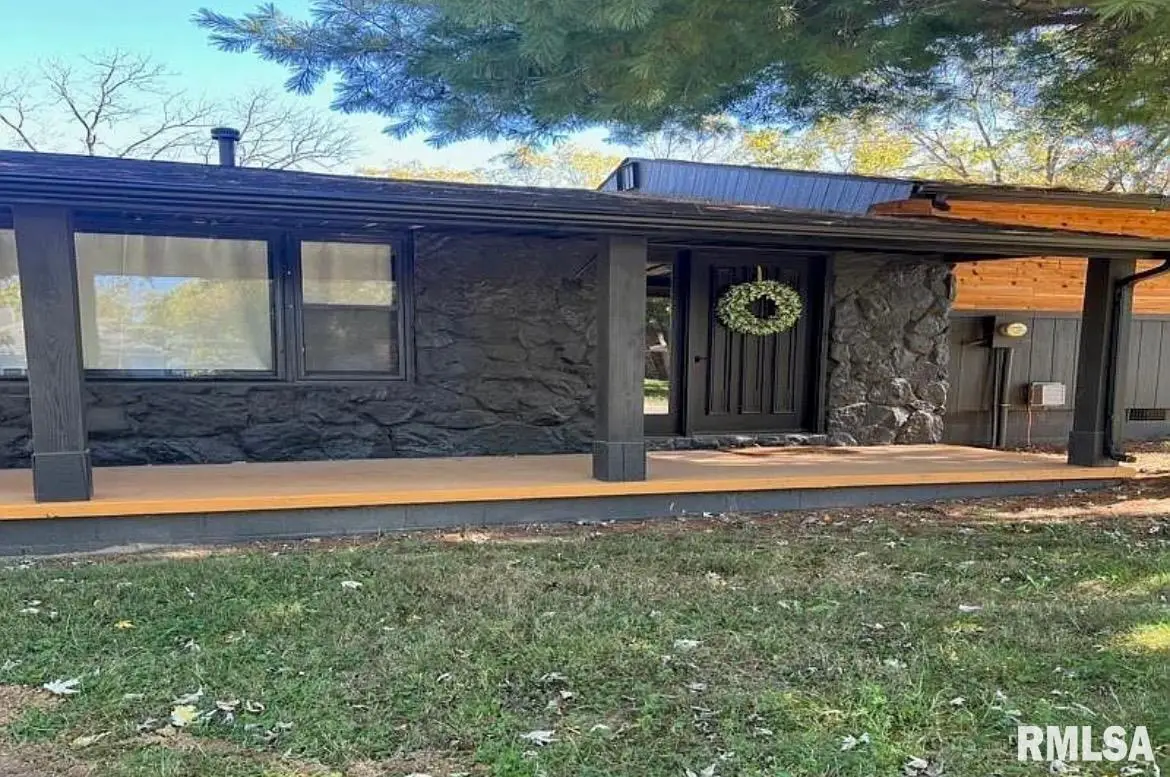 1303 N Maple Street, Carterville, IL 62918 - #1