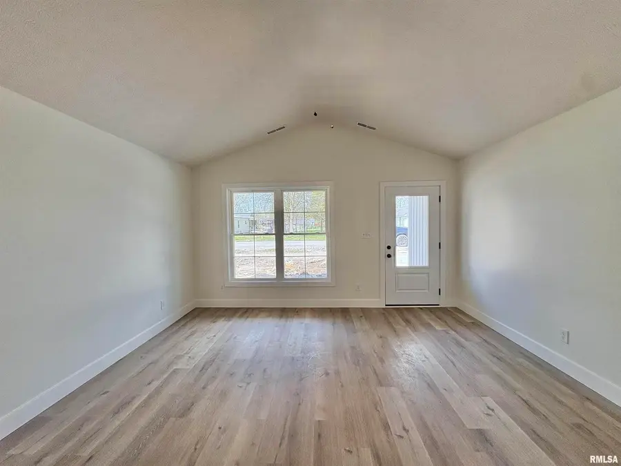 209 Madison Street, Cambria, IL 62915 - #2