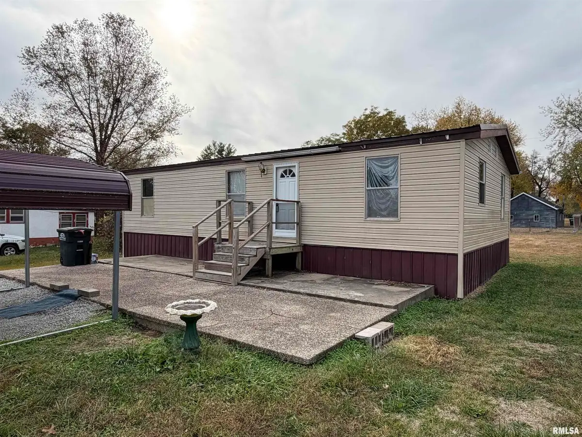 507 Wortby Street, Odin, IL 62870 - Image #1