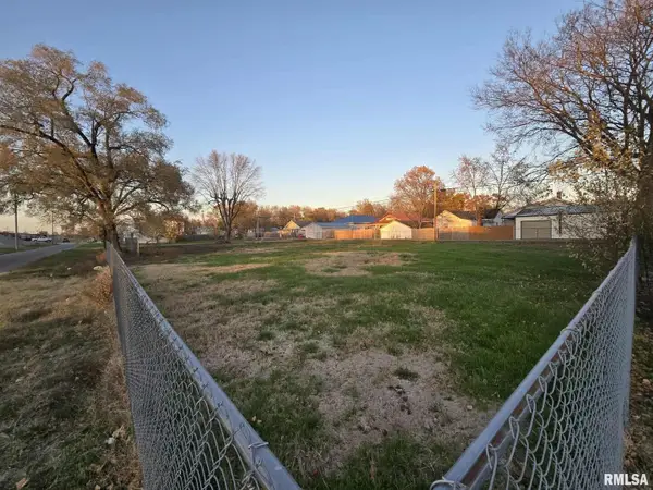 210 & 214 N Oak Street, Duquoin, IL 62832