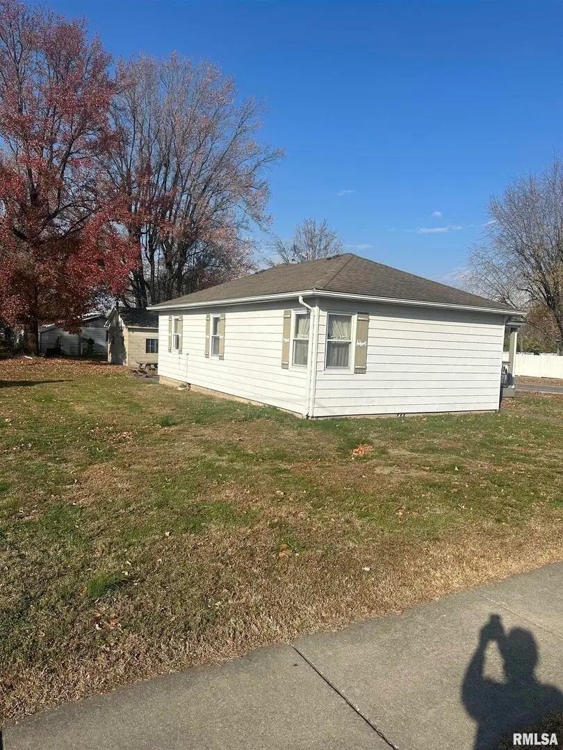 301 S East Street, Pinckneyville, IL 62274 - Image #2
