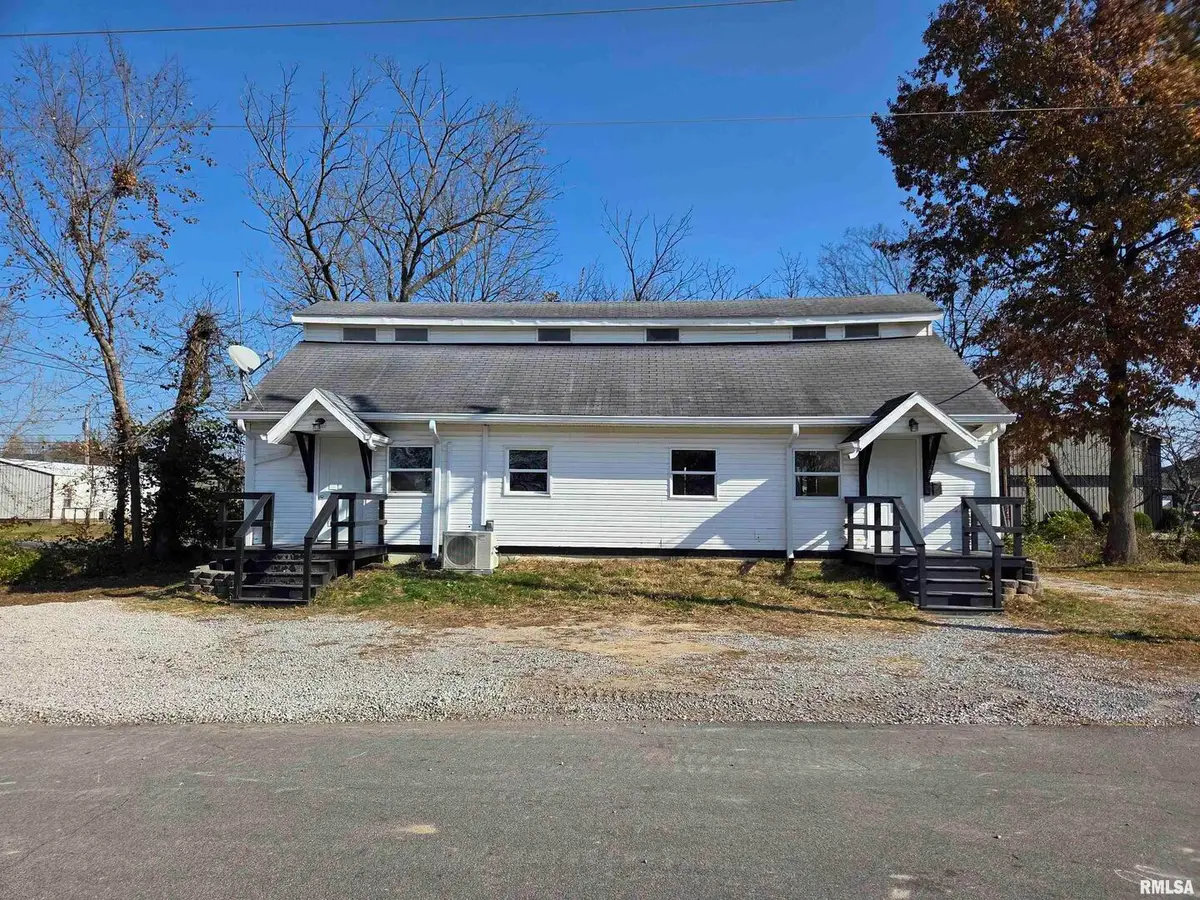 1207 N Market Street, Marion, IL 62959 - Image #1