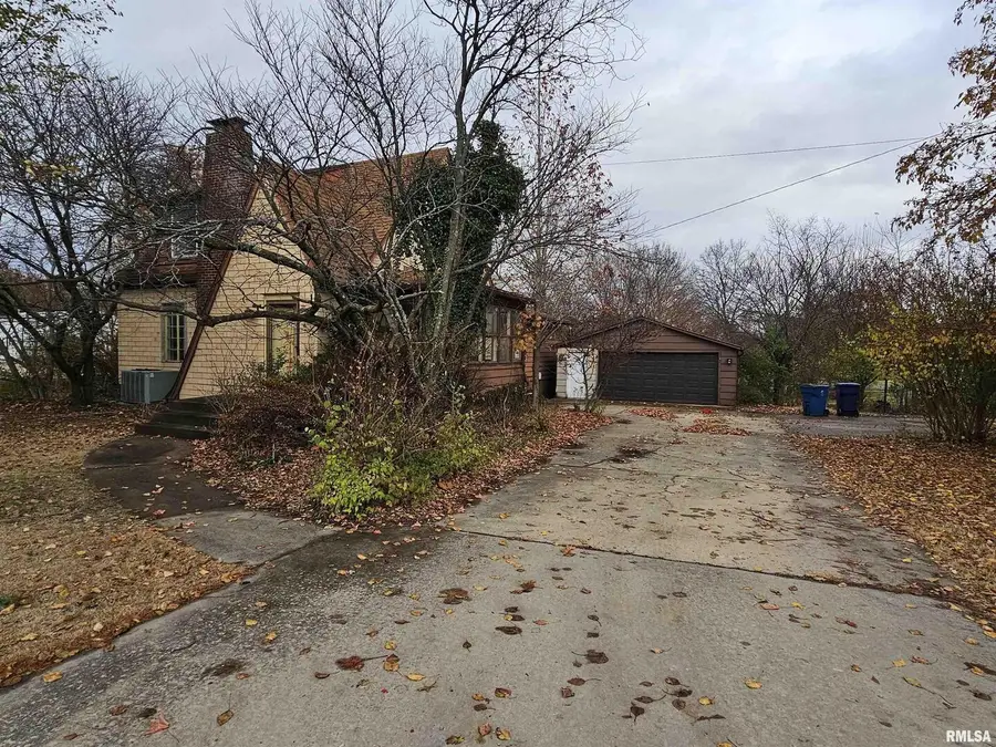 1604 Salem Road, Mount Vernon, IL 62864 - #3