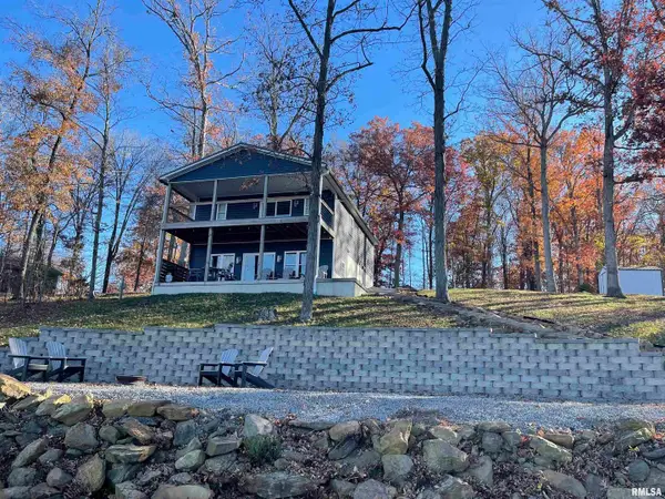 1065 N Lakeshore Drive, Goreville, IL 62939