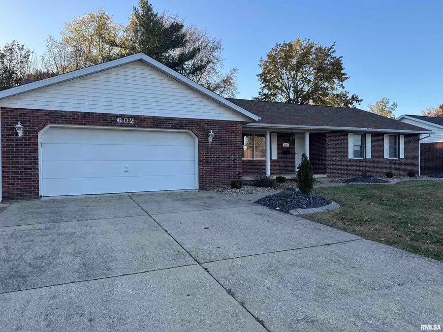 602 Osage Drive, Centralia, IL 62801 - Image #2