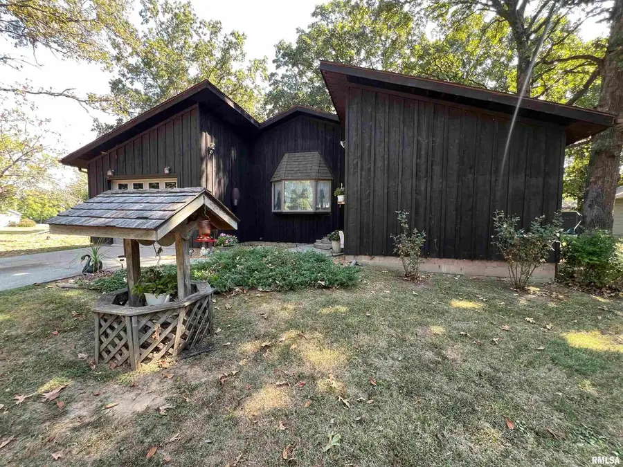 420 N 9th Street, Benton, IL 62812 - Image #3