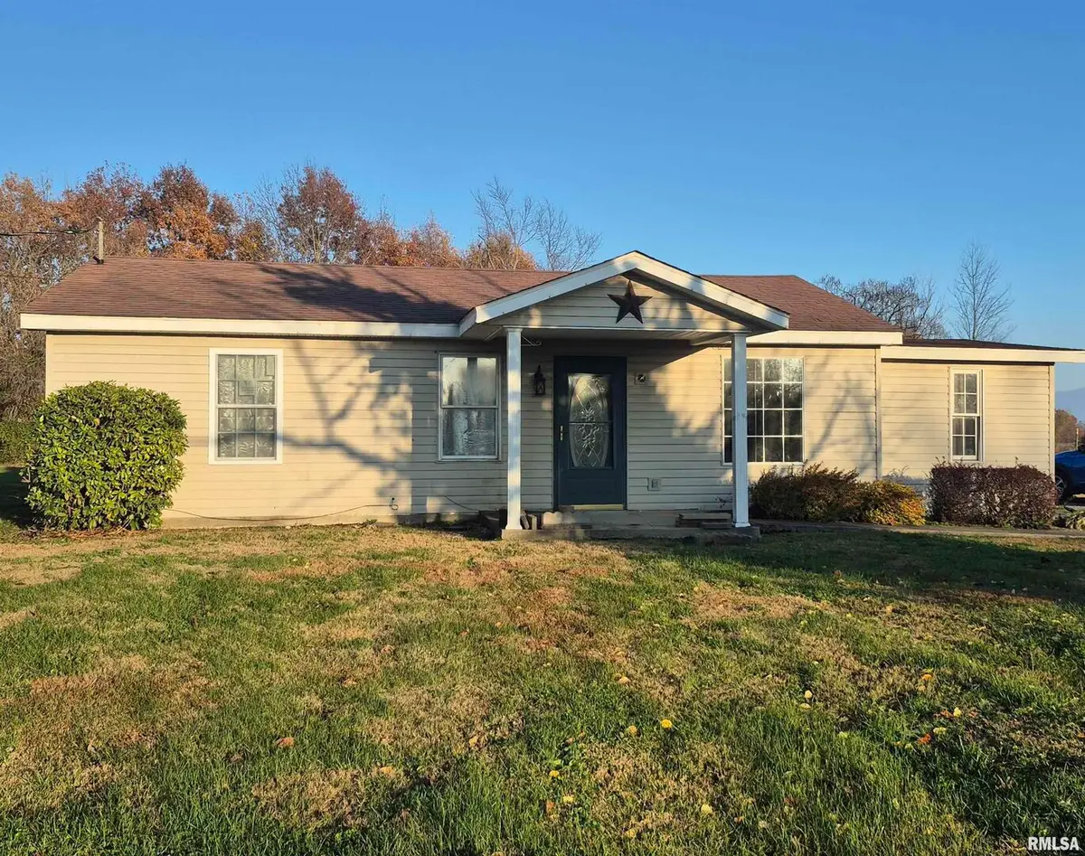 1100 Moore Street, Eldorado, IL 62930 - Image #1