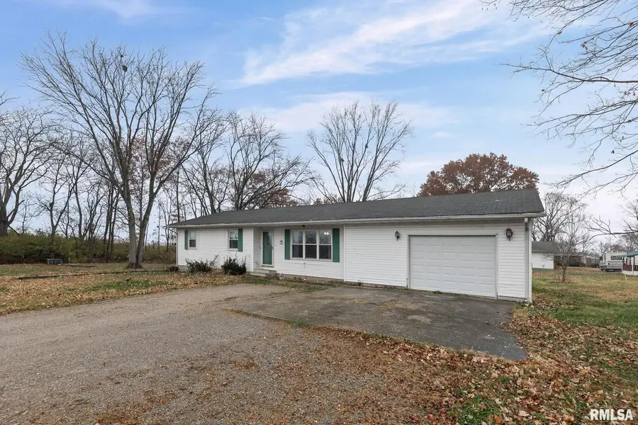 103 Middleton Road, Iuka, IL 62849 - Image #3
