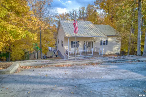 1415 S Lakeshore Drive S, Goreville, IL 62939