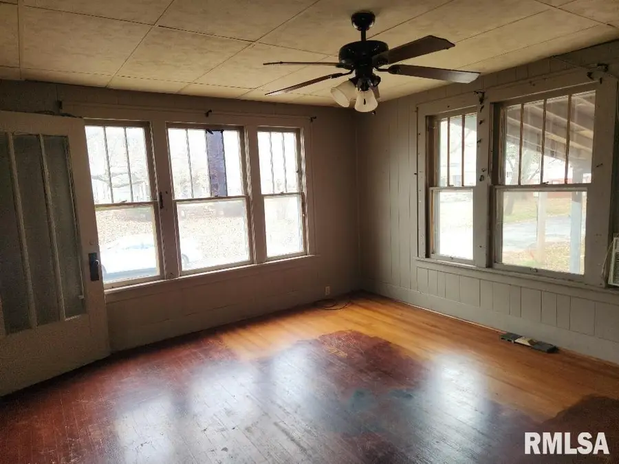 215 N 8th Street, Mount Vernon, IL 62864 - Image #3