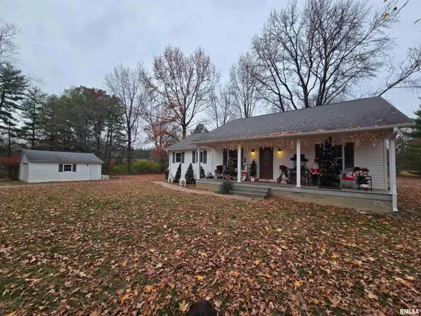 11882 E Goshen Meadows Road, Mt Vernon, IL 62864