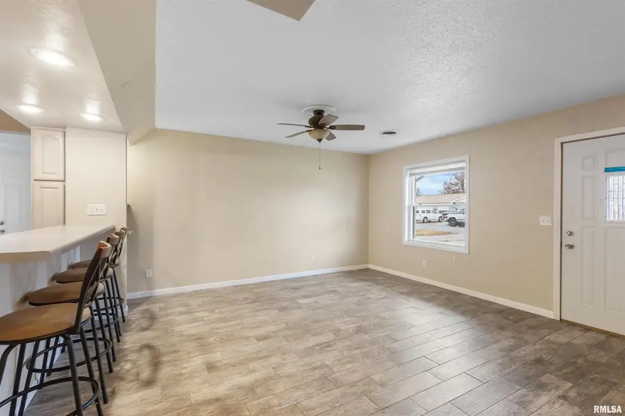 1008 Oakwood Lane, Marion, IL 62959 - Image #3