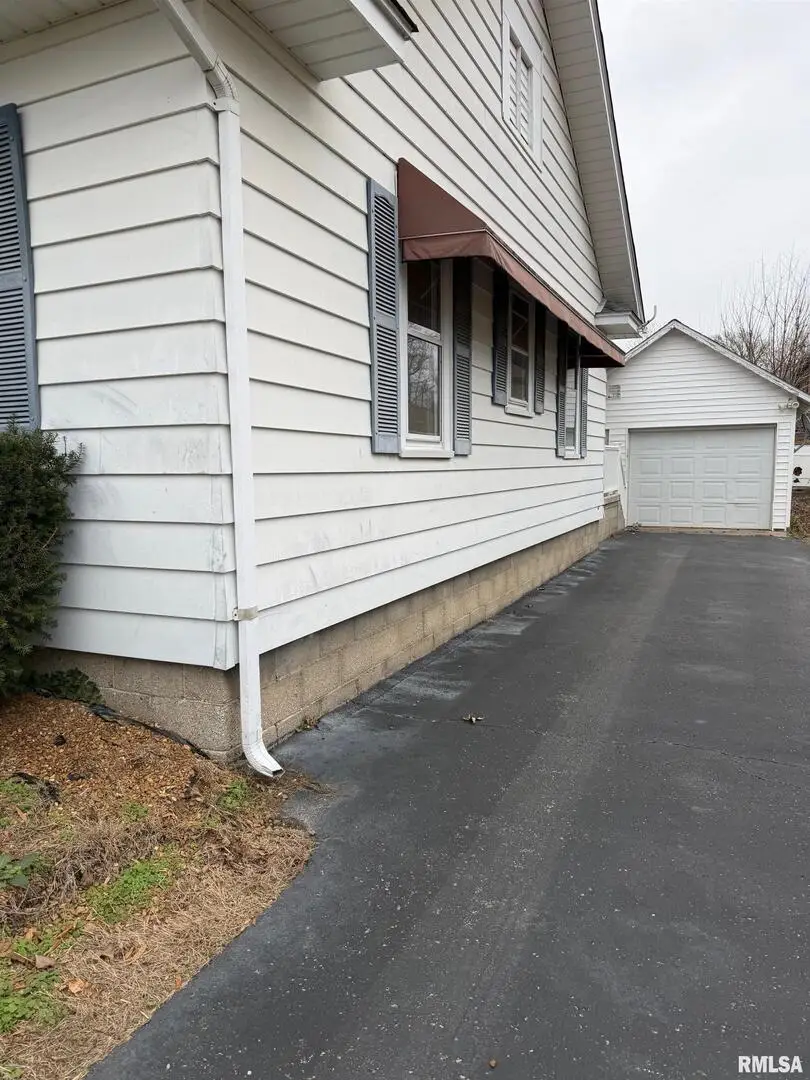 510 N Maple Street, Benton, IL 62812 - Image #2