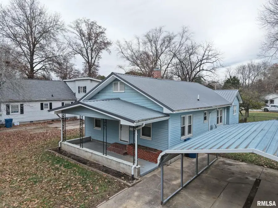 1206 S Main Street, Benton, IL 62812 - Image #2