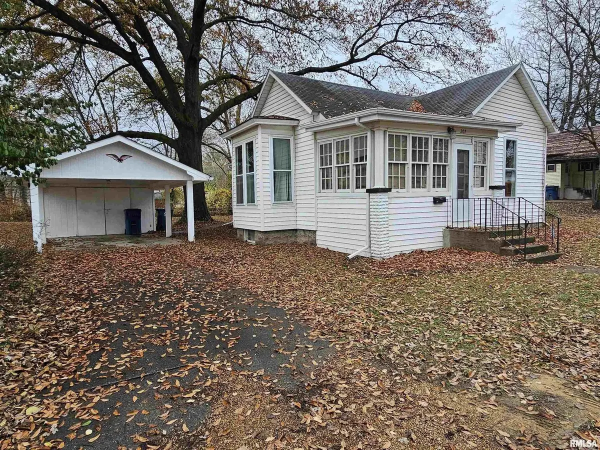 207 N 8th Street, Mount Vernon, IL 62864 - #1