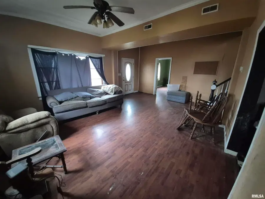 117 N Monroe Street, Golconda, IL 62938 - #2