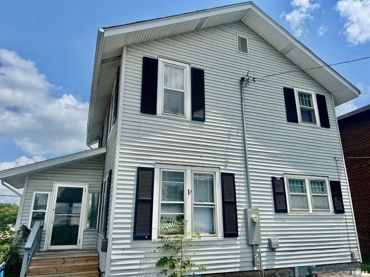 601 Broadway, Mount Vernon, IL 62864 - #1