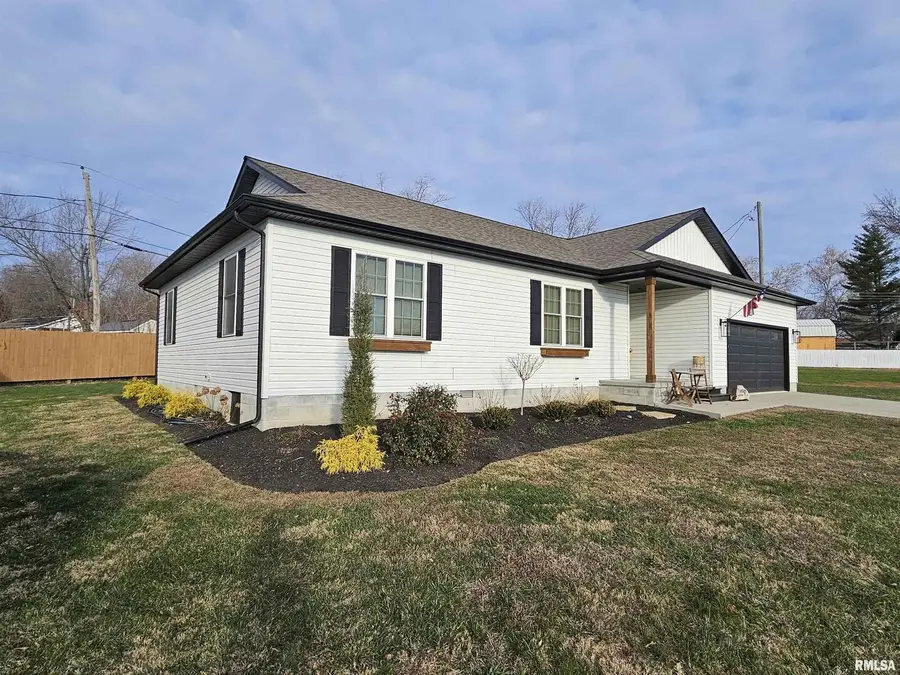 413 W Beacon Court, Mount Vernon, IL 62864 - Image #3