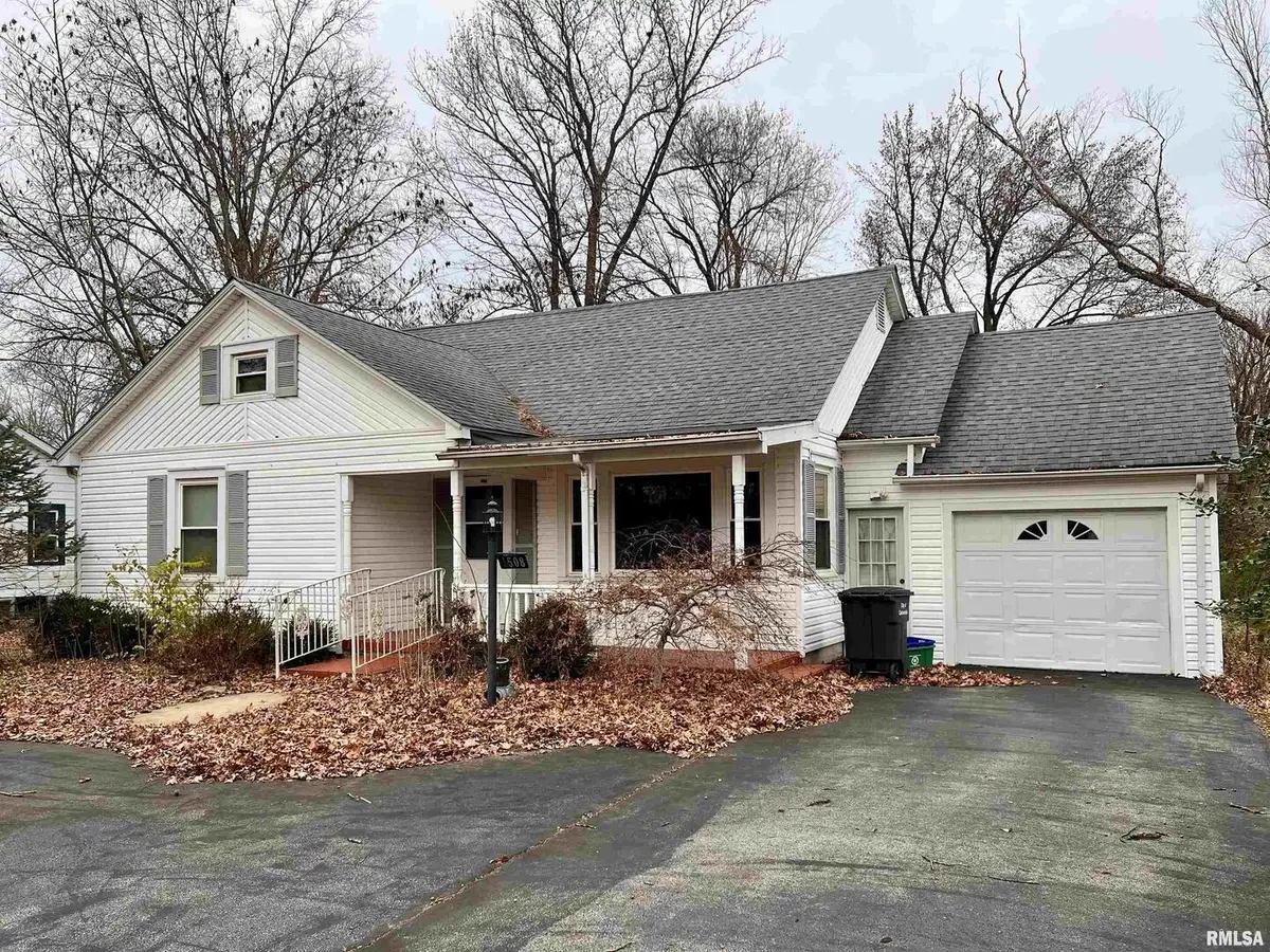 1508 E Walnut Street, Carbondale, IL 62901 - #1