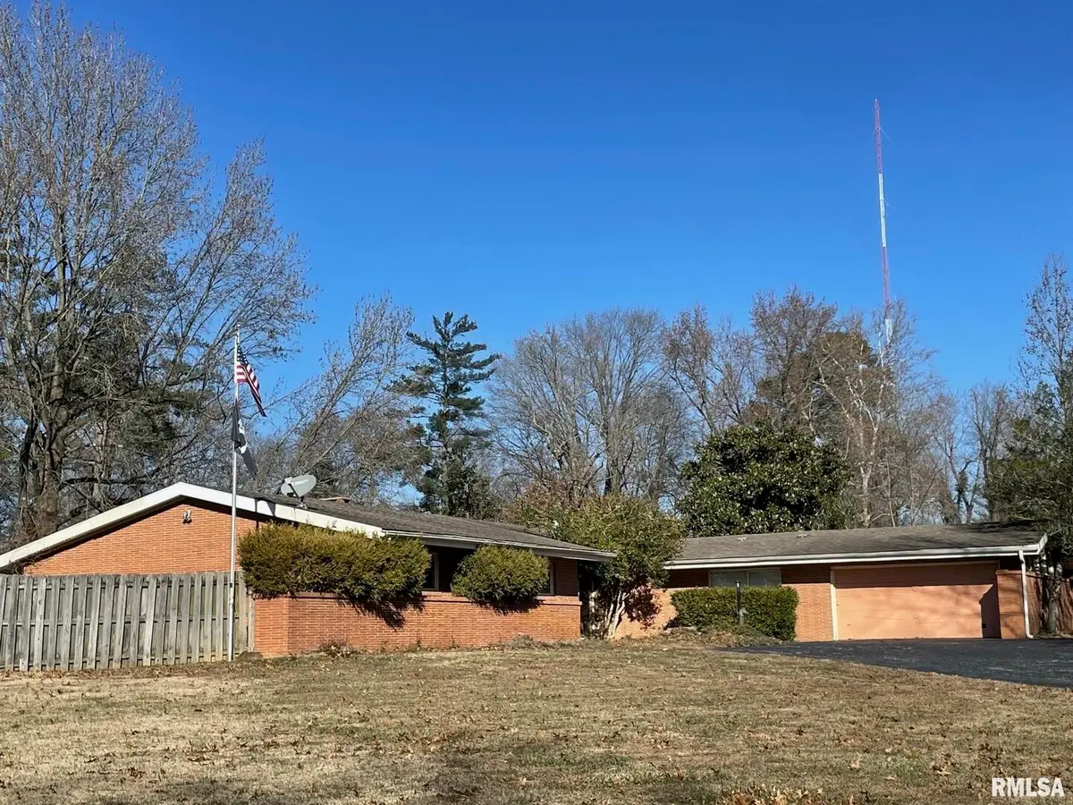 7 Pinewood Drive, Carbondale, IL 62901 - Image #1