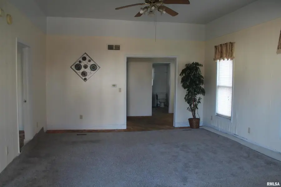 505 S Ash Street #2, Carbondale, IL 62901 - #3