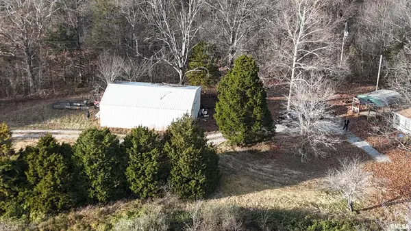 535 Cass Lane, Cobden, IL 62920