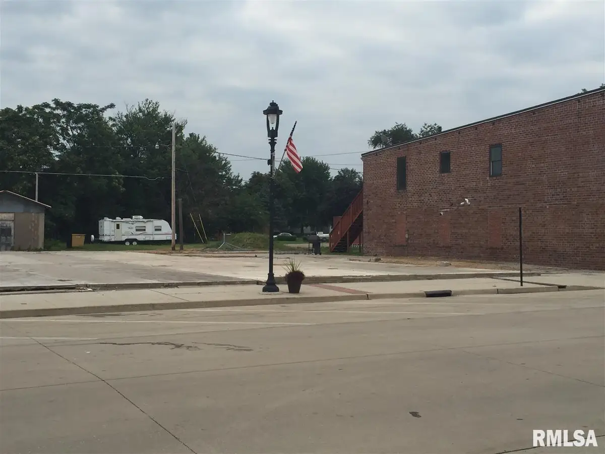 118 N Prospect Street, Cambridge, IL 61238 - Image #1