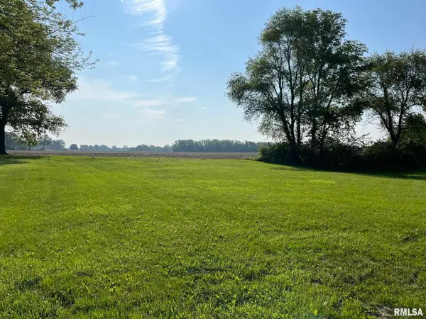 18 Maple Court, Geneseo, IL 61254