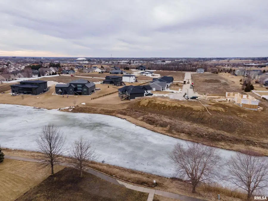 5810 Indigo Avenue, Davenport, IA 52807 - Image #3