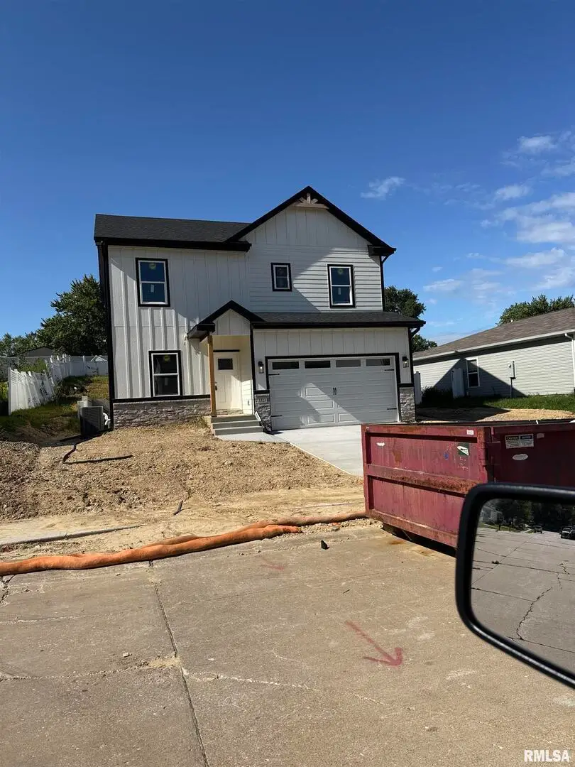 3325 Covington Drive, Davenport, IA 52806 - #1