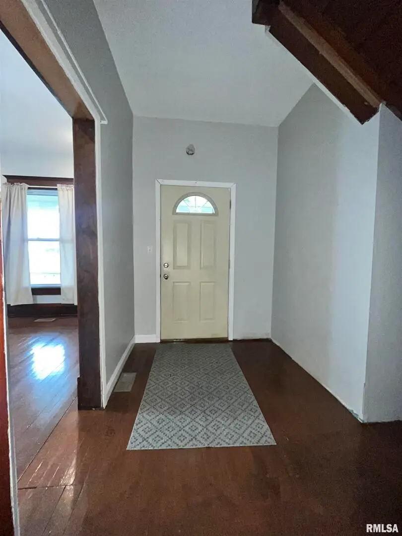 226 2nd Avenue S, Clinton, IA 52732 - Image #3