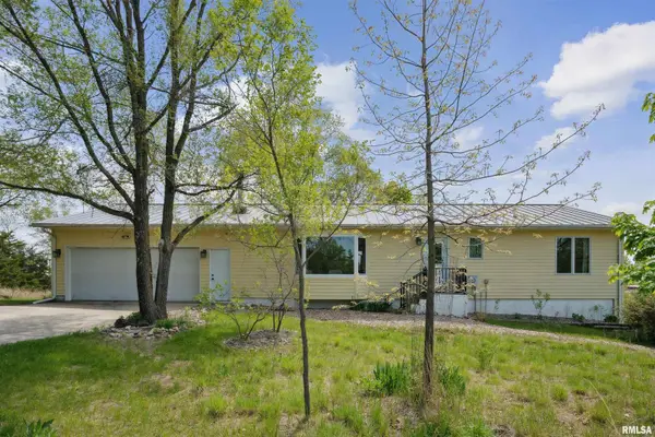 1264 320th Street, Moscow, IA 52760