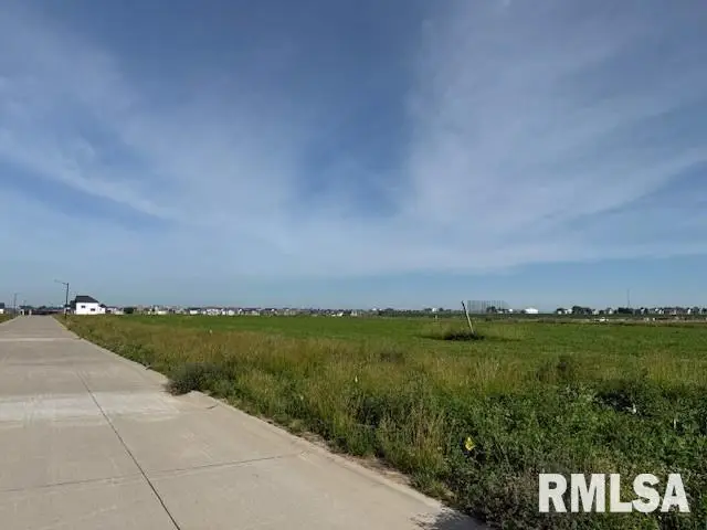 6708 Meghan Avenue, Bettendorf, IA 52722 - Image #1