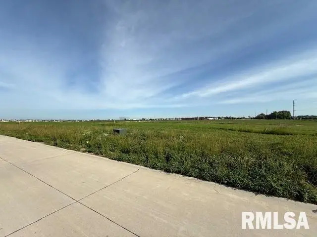 6632 Meghan Avenue, Bettendorf, IA 52722 - Image #1