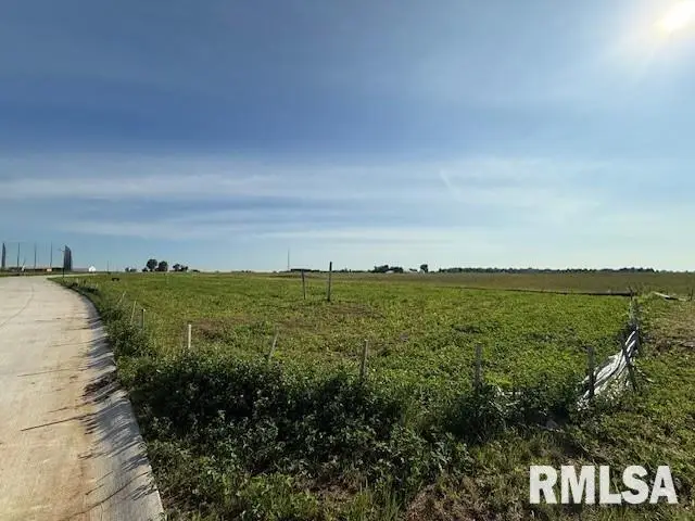 6269 Meyer Road, Bettendorf, IA 52722 - Image #1