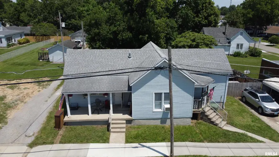 409 W Monroe Street, Herrin, IL 62948 - Image #2