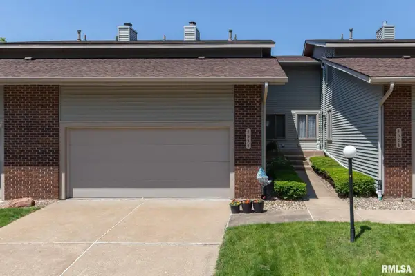 4554 Bunker Hill Drive, Bettendorf, IA 52722