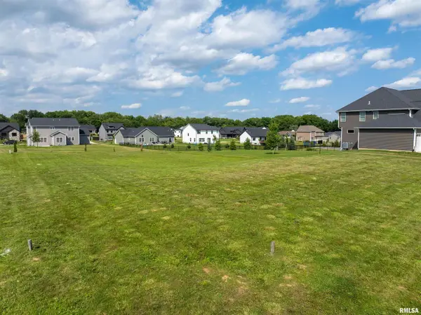 Lot 8 Woods Estates Of Riverdale Drive, Riverdale, IA 52722