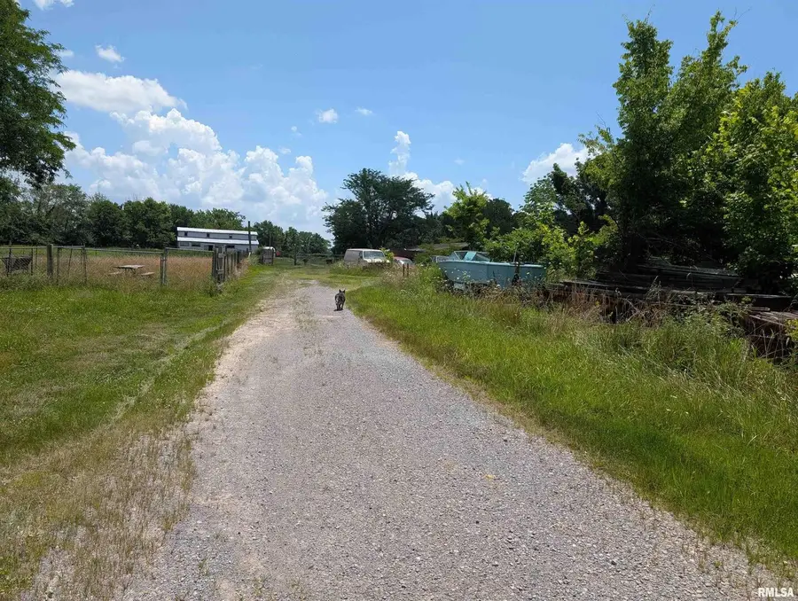 340 Dameron Lane, Vienna, IL 62995 - Image #3