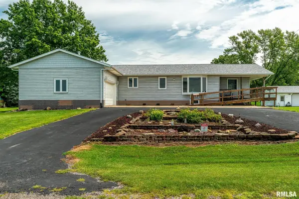 500 N 7th Avenue, New Windsor, IL 61465