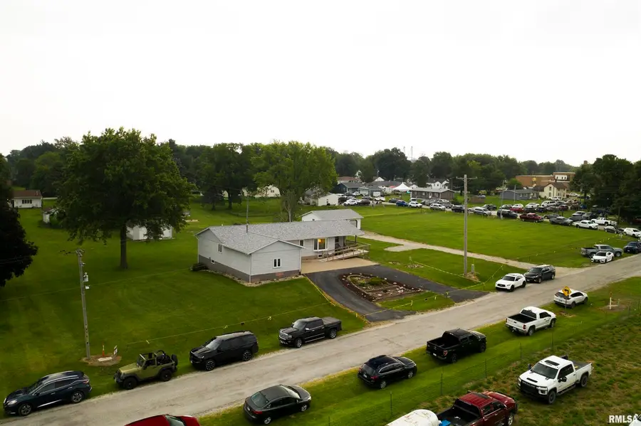 500 N 7th Avenue, New Windsor, IL 61465 - Image #3