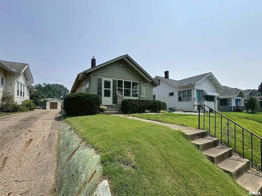 2325 38th Street, Rock Island, IL 61201-5155 - Image #2