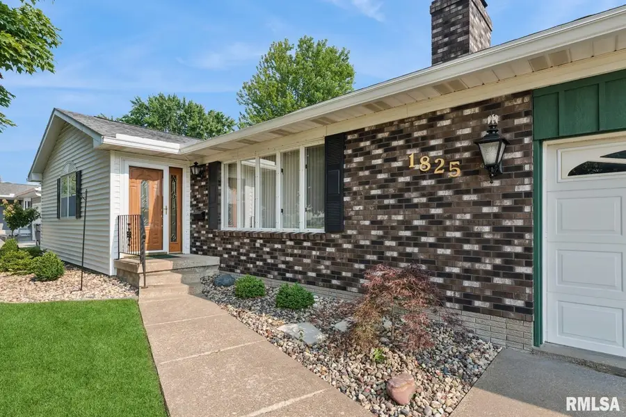 1825 5th Avenue S, Clinton, IA 52732 - Image #3