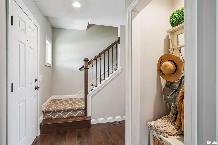 5811 Duggleby Avenue, Davenport, IA 52807 - #3