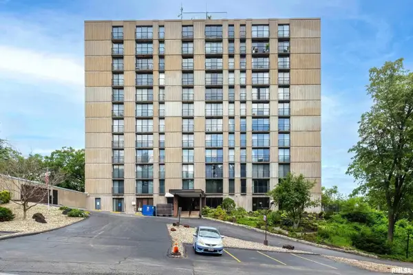 1800 7th Street #8C, East Moline, IL 61244