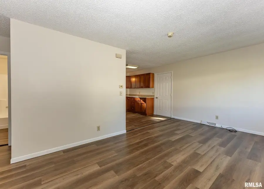 1529 N 8th Street, Clinton, IA 52732 - Image #3